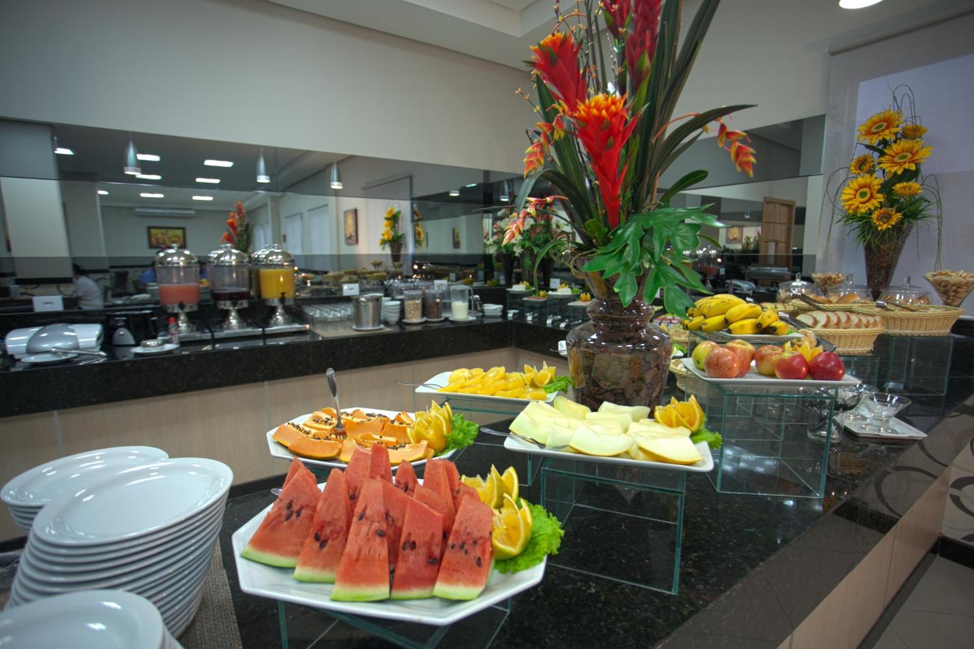 Skala Traveling Hotel Cuiabá Eksteriør bilde